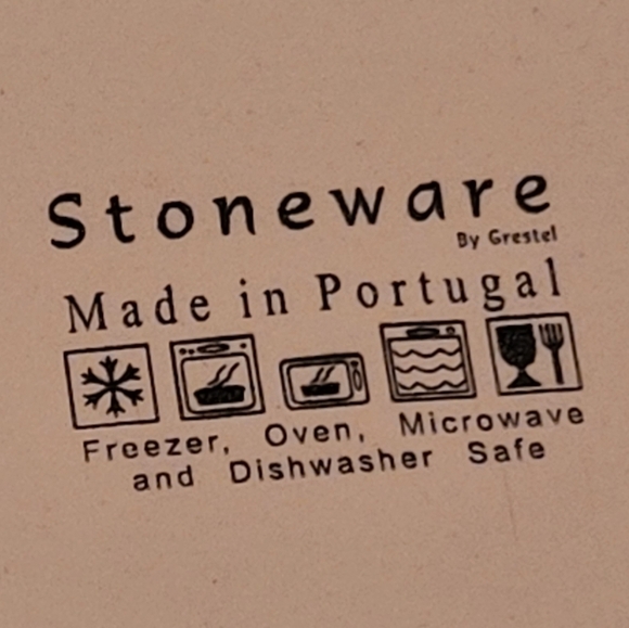 GRESTEL STONEWEAR Set of Two Stoneware Bakers, Made in Portugal - Picture 9 of 16